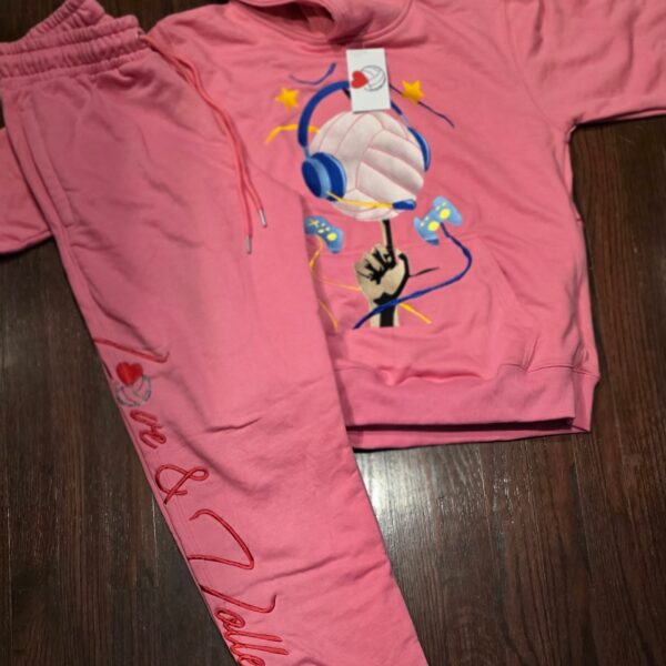 PINK GAMER LOVE&VOLLEYBALL SWEATSUIT (EMBROIDERED)