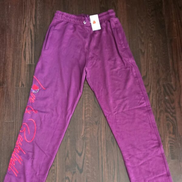 PLUM TAPERED LEG SWEATPANT (EMBROIDERED)