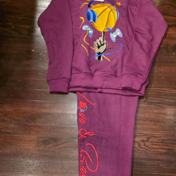 PLUM GOLDEN GAMER SWEATSUIT (EMBROIDERED)